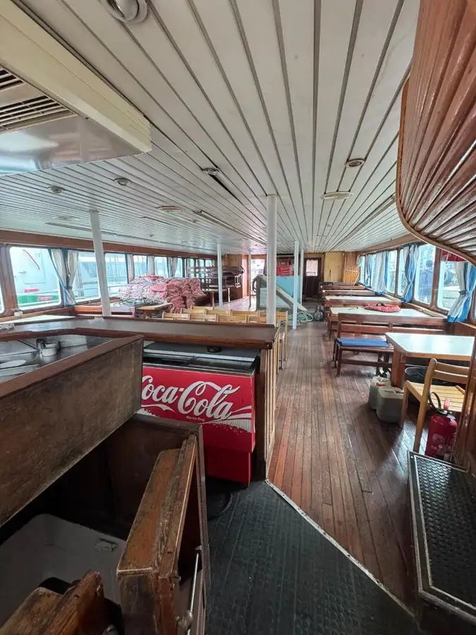 Kapal Ferry pikeun dijual