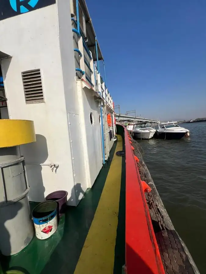 Tow boat pikeun dijual