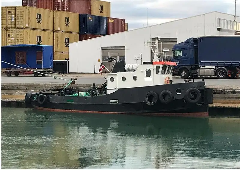 Tow boat pikeun dijual