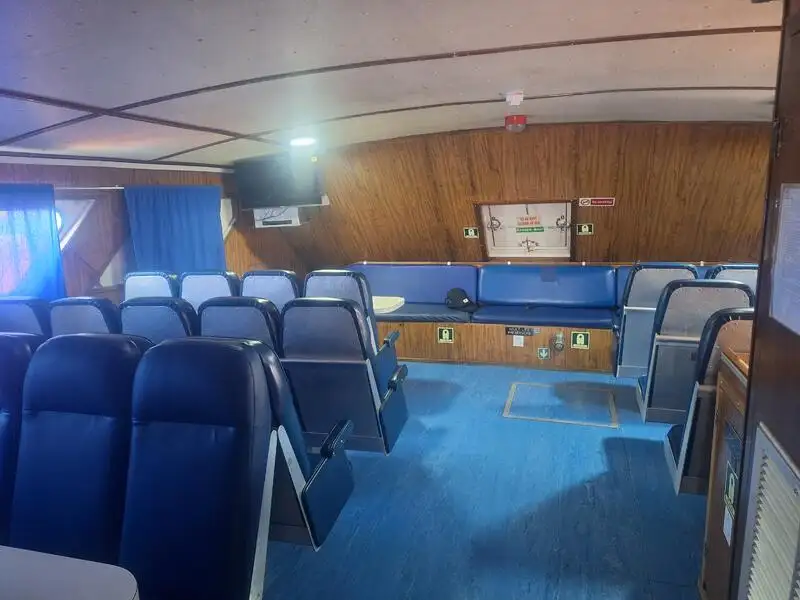 Kapal suplai pikeun dijual