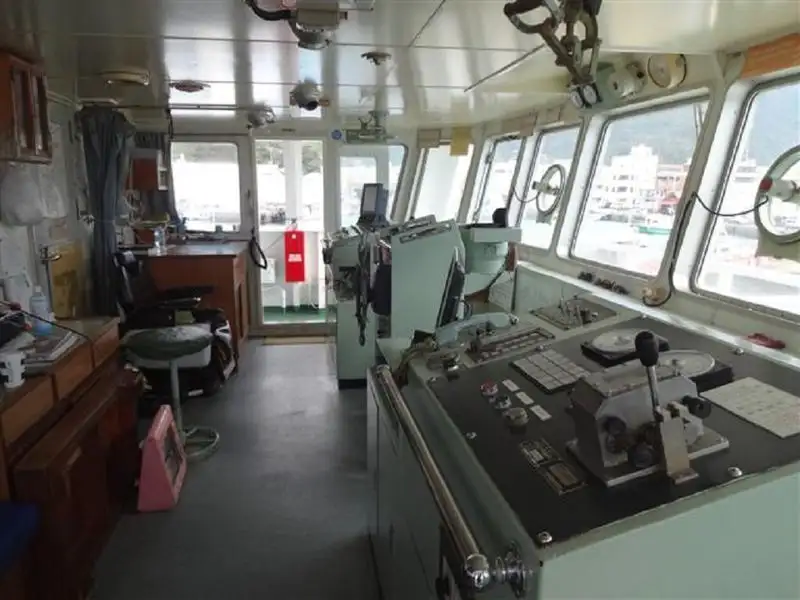 kapal RORO pikeun dijual