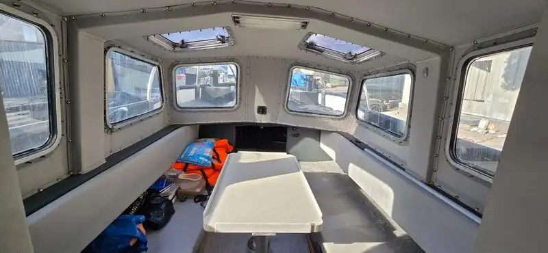 Parahu pilot pikeun dijual