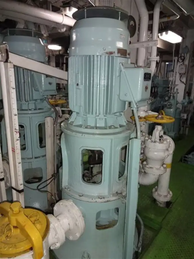 kapal RORO pikeun dijual