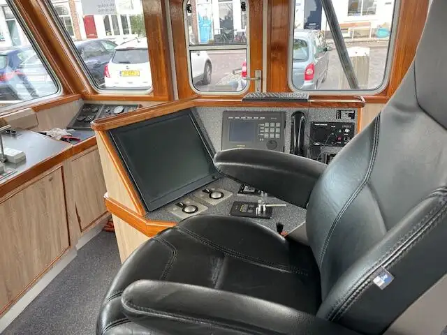 Fishing Trawler pikeun dijual