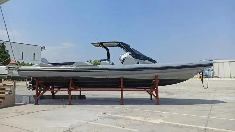 Parahu inflatable kaku pikeun dijual