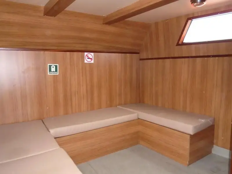 Tow boat pikeun dijual