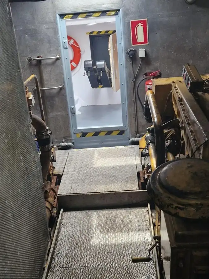 Parahu pilot pikeun dijual