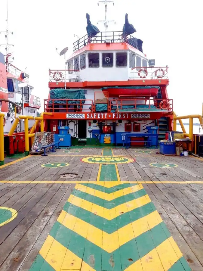 Tow boat pikeun dijual