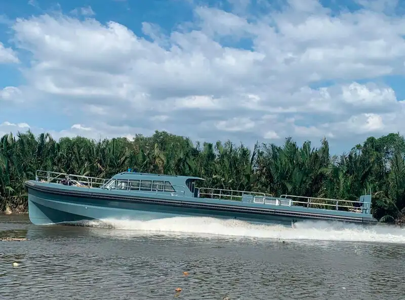 Parahu awak pikeun dijual