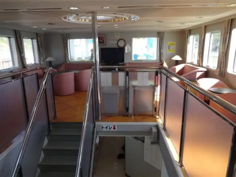 kapal RORO pikeun dijual