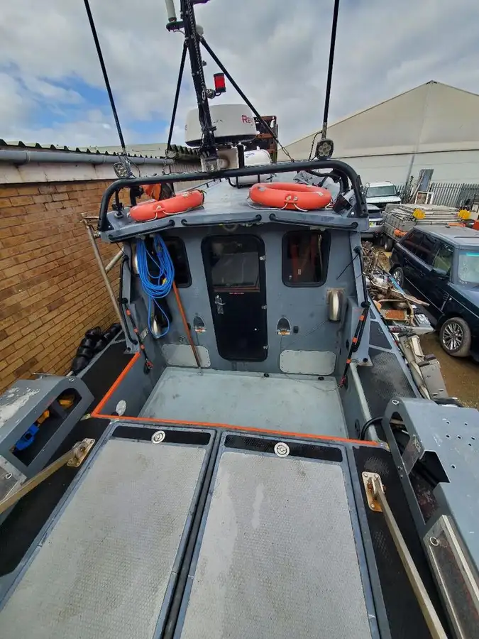 Kapal survey pikeun dijual
