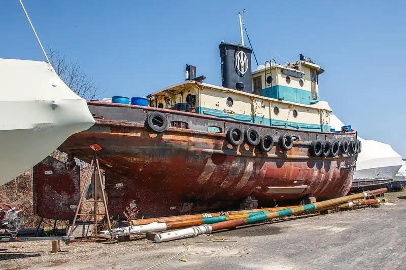 Tow boat pikeun dijual