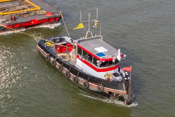 Tow boat pikeun dijual