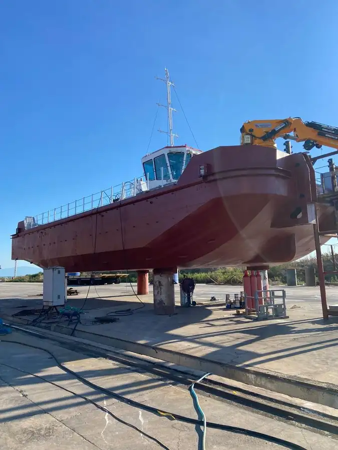 Tow boat pikeun dijual