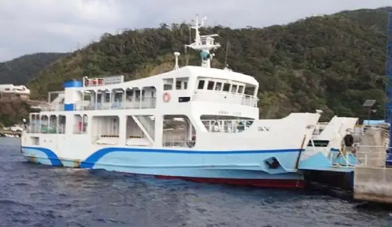 kapal RORO pikeun dijual