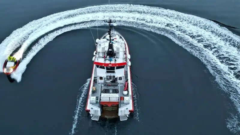 Tow boat pikeun dijual