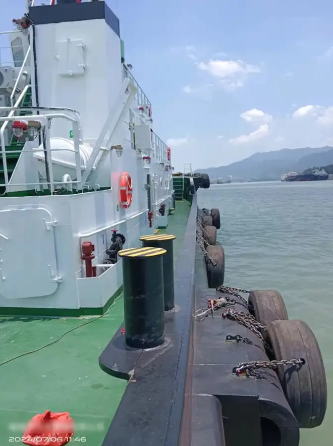 Tow boat pikeun dijual