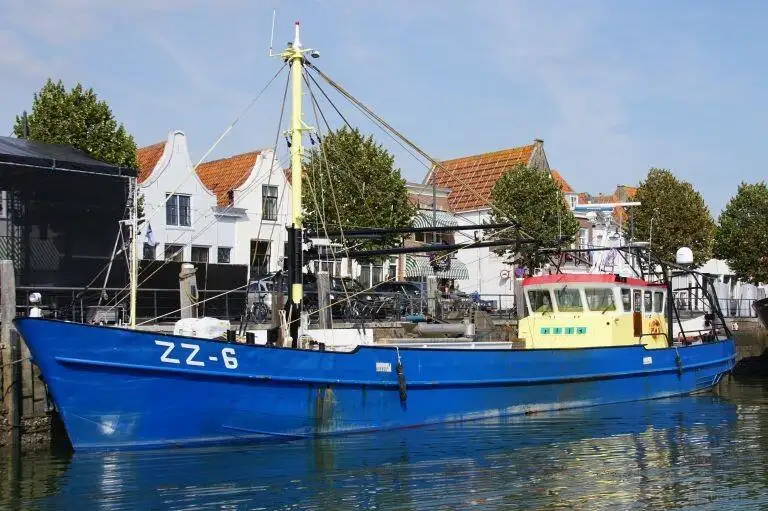 Fishing Trawler pikeun dijual