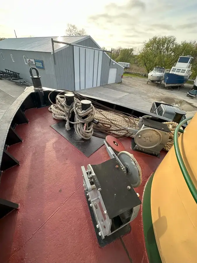 Tow boat pikeun dijual