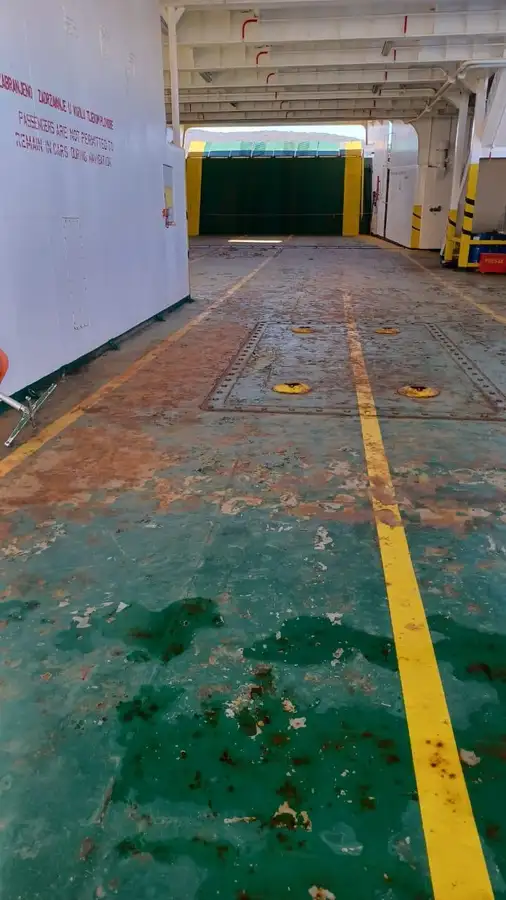 kapal RoPax pikeun dijual