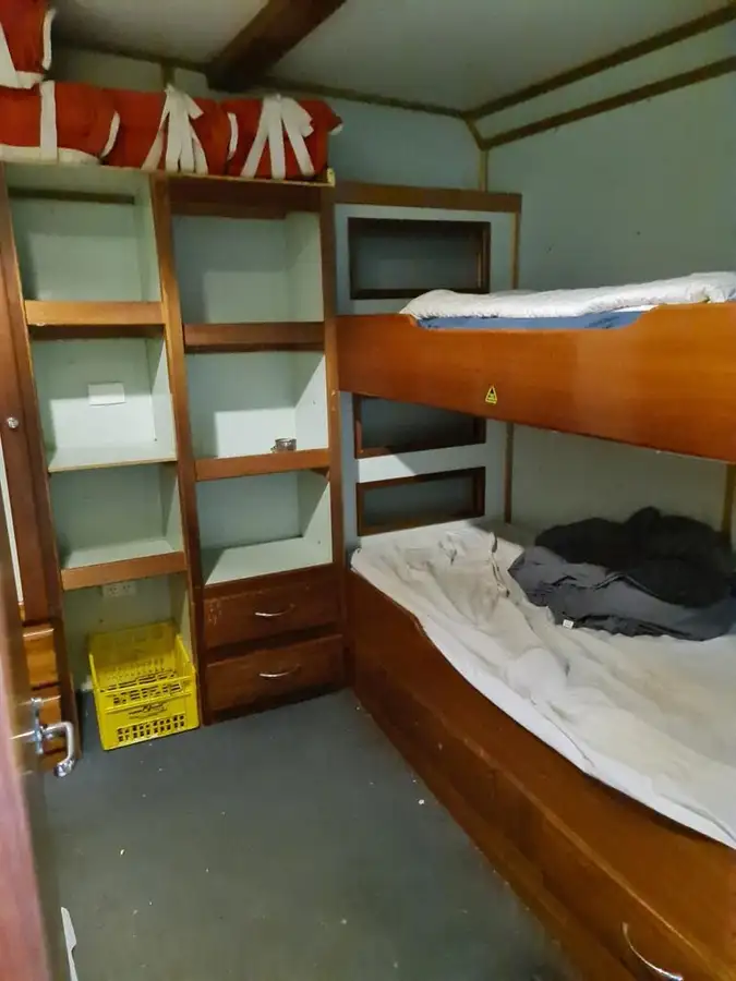 Kapal garis panjang pikeun dijual