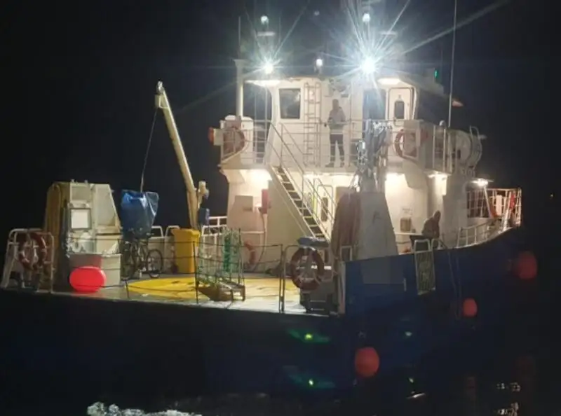 kapal tegalan angin pikeun dijual