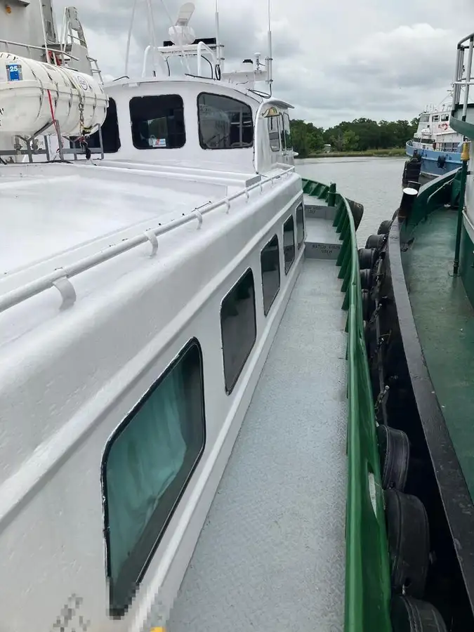 Parahu awak pikeun dijual