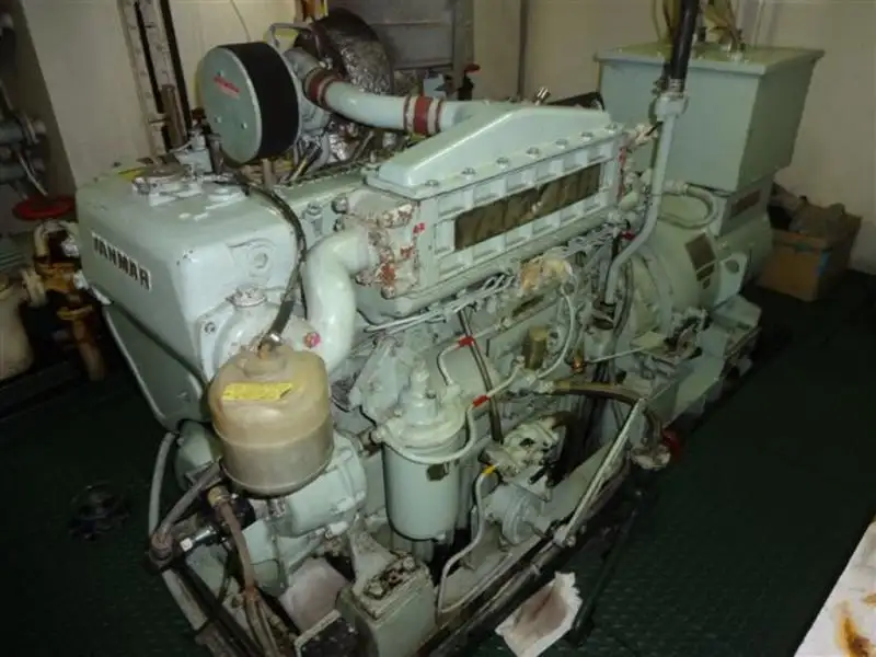 kapal RORO pikeun dijual