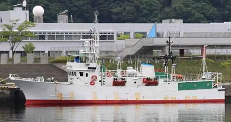 Fishing Trawler pikeun dijual