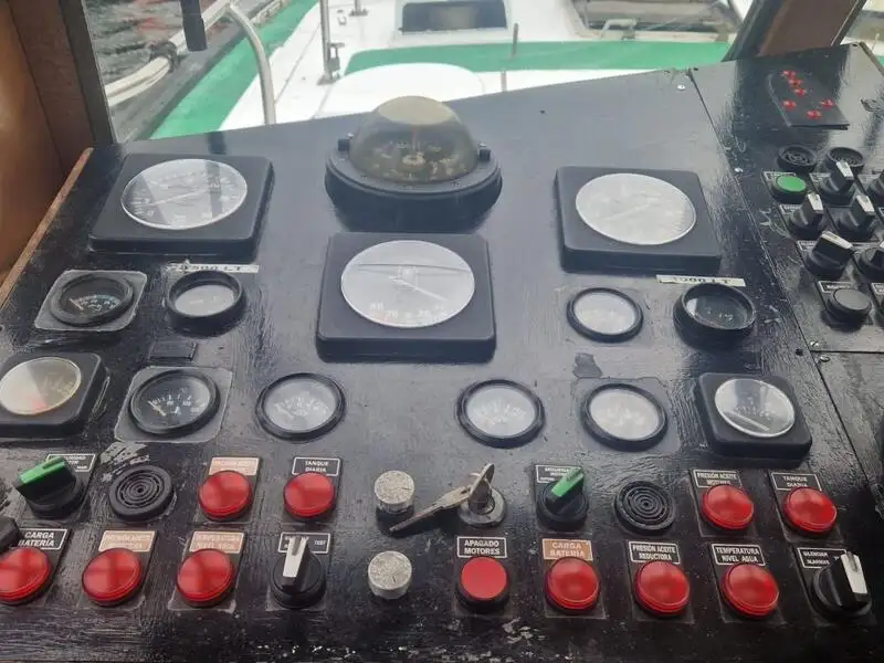 Parahu pilot pikeun dijual