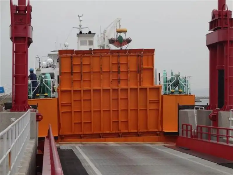 kapal RORO pikeun dijual