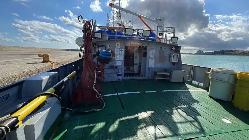 Parahu awak pikeun dijual