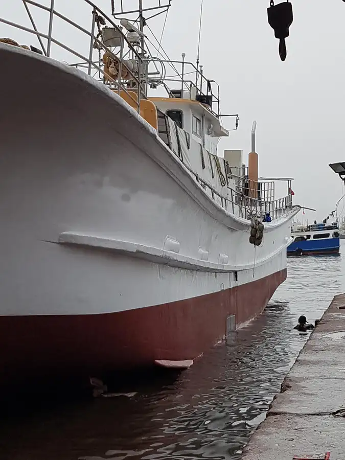 Kapal garis panjang pikeun dijual