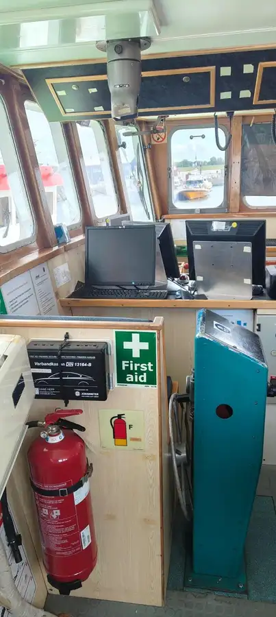 Kapal suplai pikeun dijual