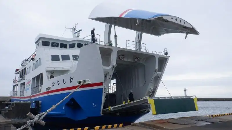 kapal RORO pikeun dijual