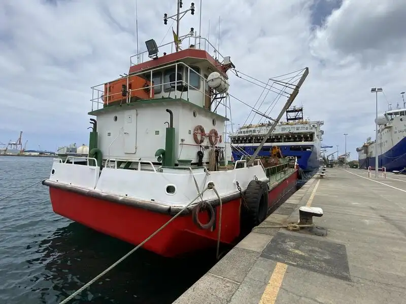 Tongkang pikeun dijual