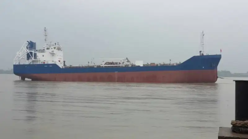 tanker minyak, tanker kimiawi pikeun dijual