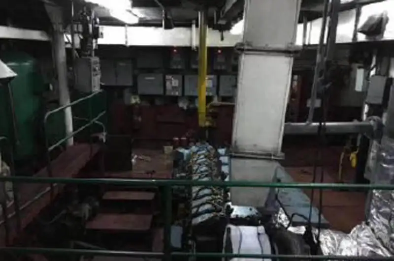 kapal RORO pikeun dijual