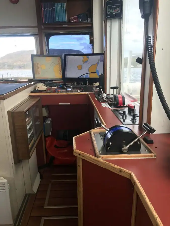 Tow boat pikeun dijual