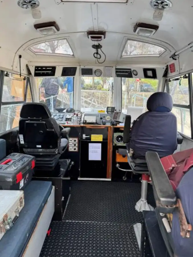 Parahu pilot pikeun dijual