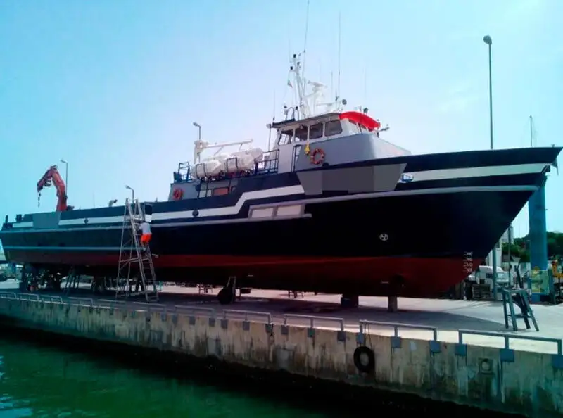 Parahu awak pikeun dijual