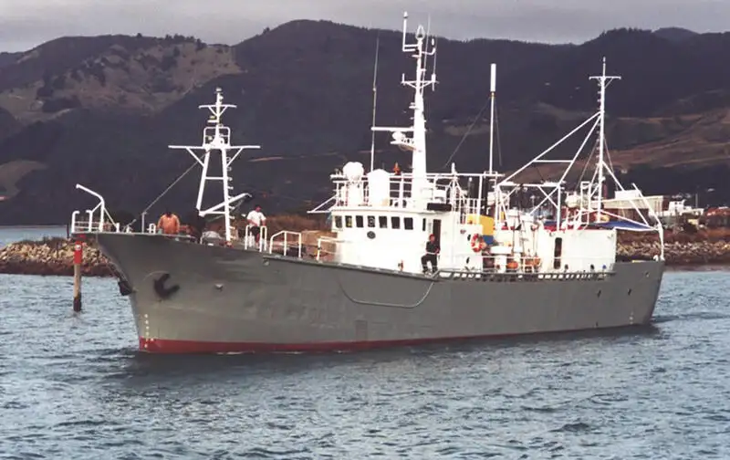 Kapal garis panjang pikeun dijual