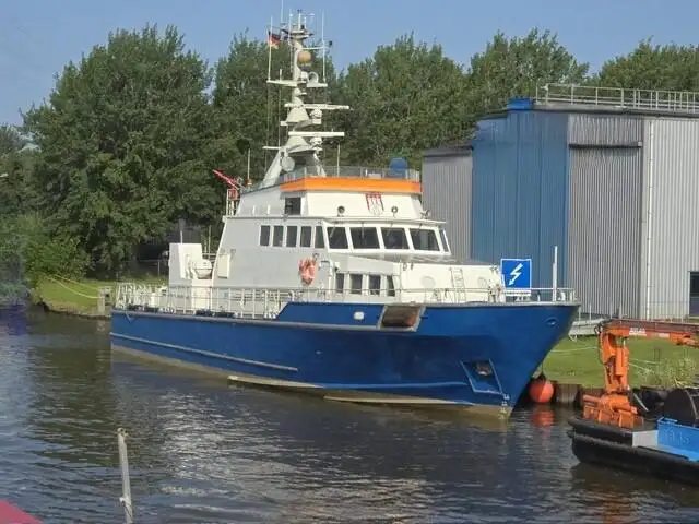 Kapal survey pikeun dijual
