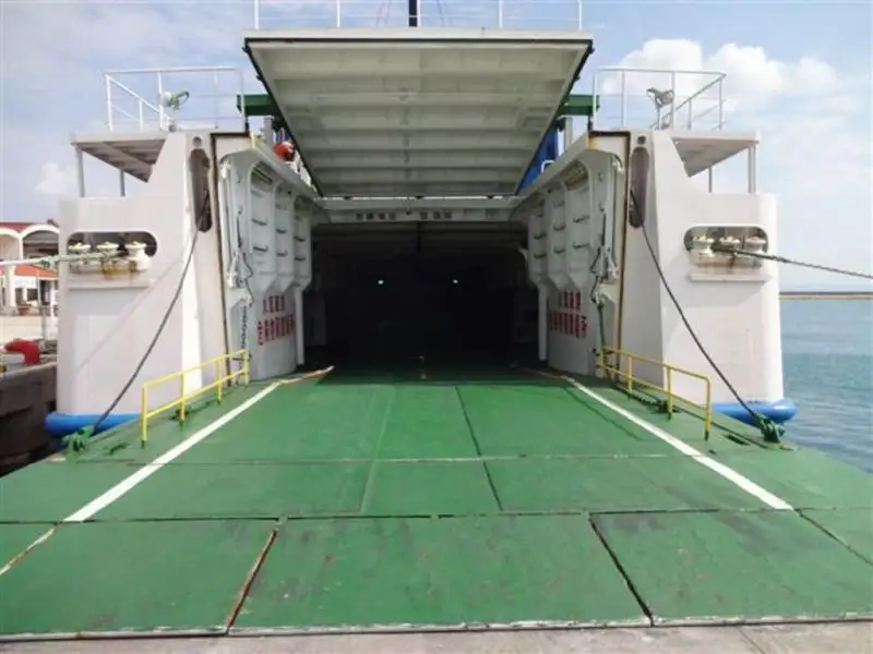 kapal RORO pikeun dijual