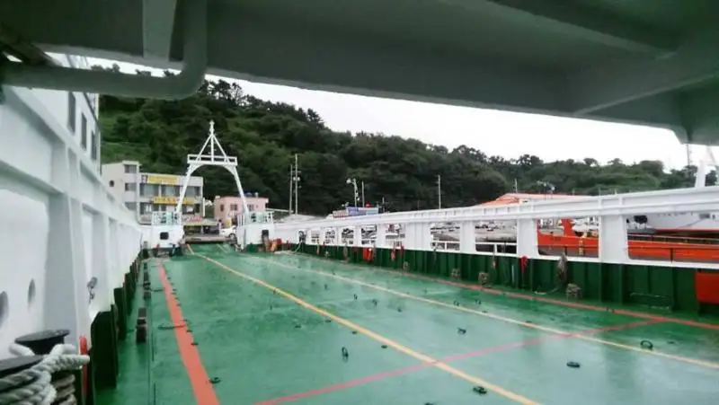 kapal RORO pikeun dijual