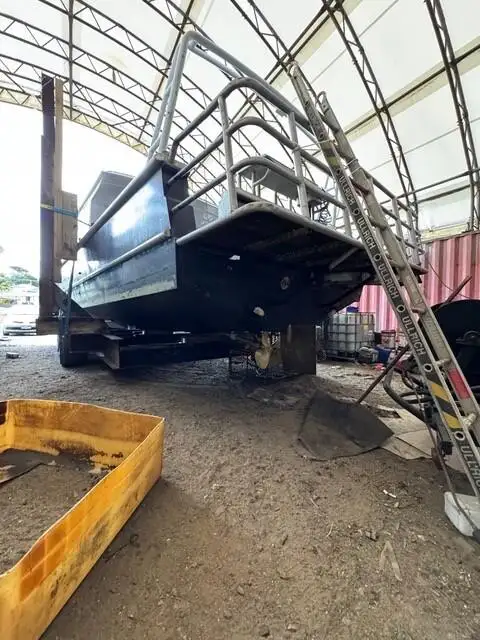 Fishing Trawler pikeun dijual