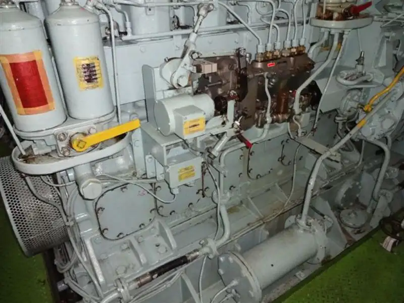 kapal RORO pikeun dijual