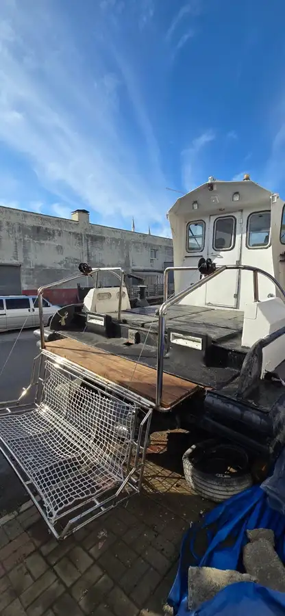 Parahu pilot pikeun dijual