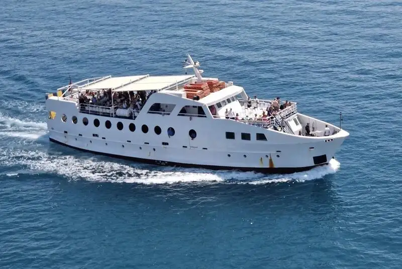 kapal RoPax pikeun dijual