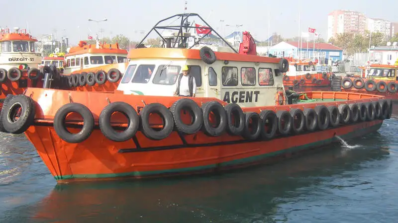 Tow boat pikeun dijual